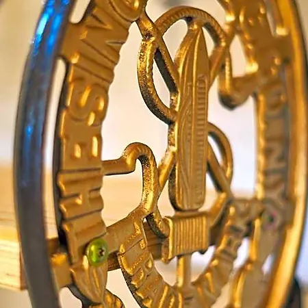Bed & Breakfast Sztukmistrz Magician Art
